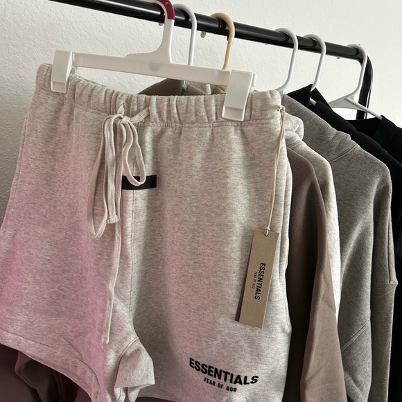 Essentials Gray Athletic Shorts Relaxed Fit - Picture 1 of 1